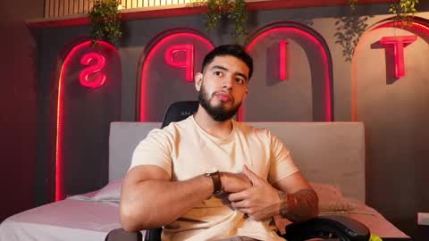 Snapshot of nick_vans chatting on 11.01.25 Jhohan online show from 11.01.25