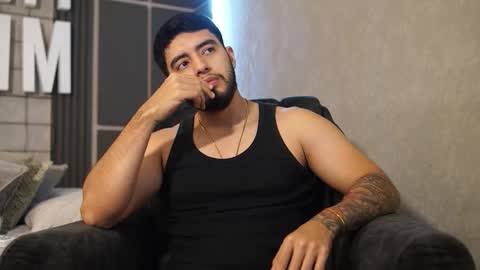 Snapshot of nick_vans chatting on 12.04.25 Jhohan online show from 12.04.25