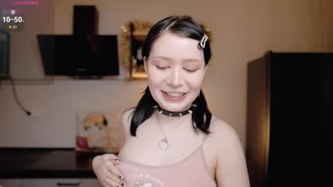 Snapshot of nickari_x chatting on 03.21.26 nickari_x online show from 03.21.26