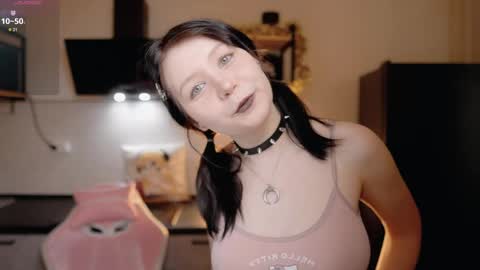 Snapshot of nickari_x chatting on 04.10.26 nickari_x online show from 04.10.26