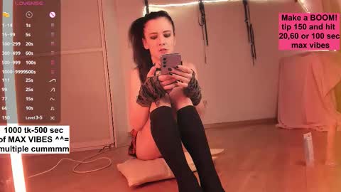 Karolina online show from 12.05.25