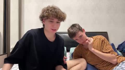 Snapshot of nickoxide chatting on 09.27.25 nickoxide online show from 09.27.25