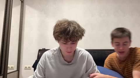 Snapshot of nickoxide chatting on 09.28.25 nickoxide online show from 09.28.25