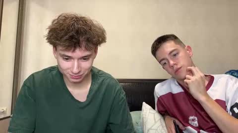 Snapshot of nickoxide chatting on 10.26.25 nickoxide online show from 10.26.25