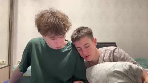 Snapshot of nickoxide chatting on 12.03.25 nickoxide online show from 12.03.25