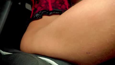 Snapshot of nicksull chatting on 10.19.25 ISABEL   IG Dajobasa online show from 10.19.25