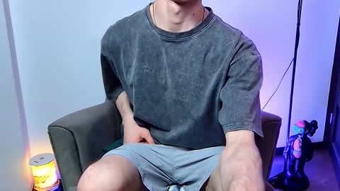 Snapshot of nicktazy chatting on 12.17.25 Nico online show from 12.17.25