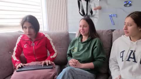 nicky_as online show from 12.04.25