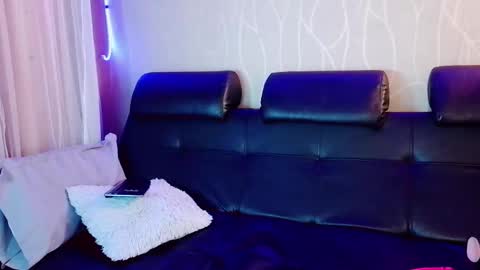 Snapshot of nicky_oli chatting on 03.04.25 nicky_oli online show from 03.04.25