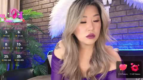 Today is my 41st birthday  And in 2 hours Im waiting for you on the stream Stock up on tokens and a good mood Nicky online show from 10.02.25