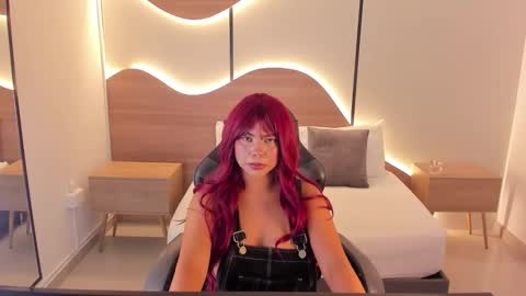 Nicky  online show from 11.04.25