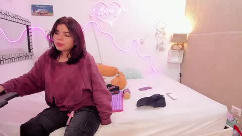 Snapshot of nicky_teem chatting on 12.05.24 nicky_teem online show from 12.05.24