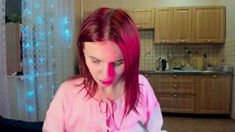 Snapshot of nicky_weekends chatting on 12.22.24 Nicky Weekends online show from 12.22.24