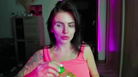 Snapshot of nicky_weekends chatting on 03.12.25 Nicky Weekends online show from 03.12.25