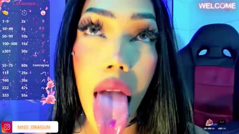 Snapshot of nickynoa chatting on 10.15.25 Nicky online show from 10.15.25