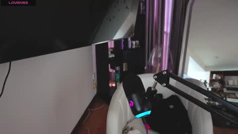 Nicky online show from 09.27.25