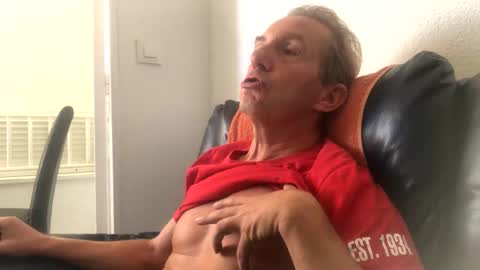 Snapshot of nico181969 chatting on 09.21.25 Nico online show from 09.21.25