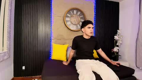 nico_monroet online show from 04.14.26