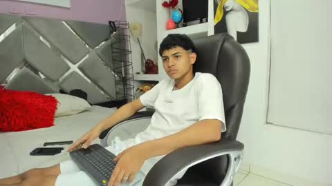 Snapshot of nico_viper_ chatting on 03.22.26 NICO online show from 03.22.26