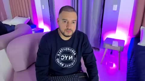 nicola_d_angelo online show from 07.11.26