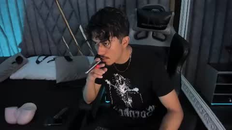 Snapshot of nicolaikarav chatting on 06.12.26 Nicolai online show from 06.12.26