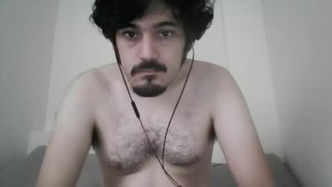 Snapshot of nicolas221193 chatting on 11.10.25 nicolas221193 online show from 11.10.25