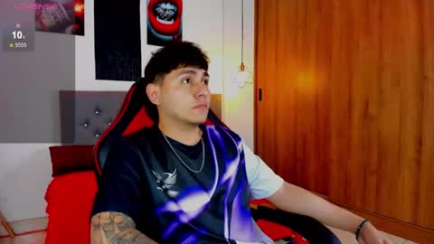 Snapshot of nicolas_james_sc chatting on 12.19.25 nicolas_james_sc online show from 12.19.25