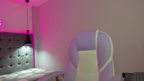 Snapshot of nicolasferrer18 chatting on 11.02.25 nicolasferrer18 online show from 11.02.25