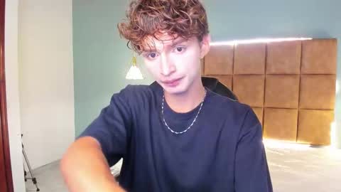 Snapshot of nicolasferrer18 chatting on 11.12.25 nicolasferrer18 online show from 11.12.25