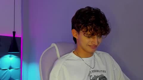 Snapshot of nicolasferrer18 chatting on 12.13.25 nicolasferrer18 online show from 12.13.25