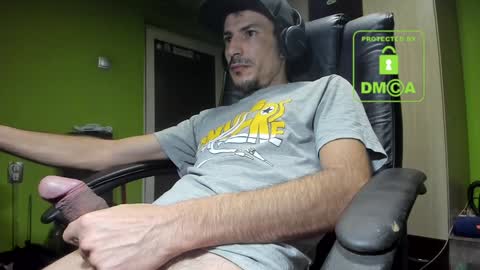 L. Nicolas online show from 01.26.25