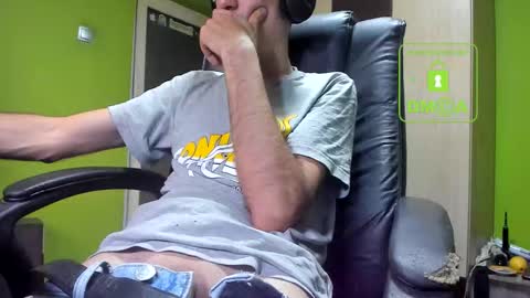 L. Nicolas online show from 11.20.25