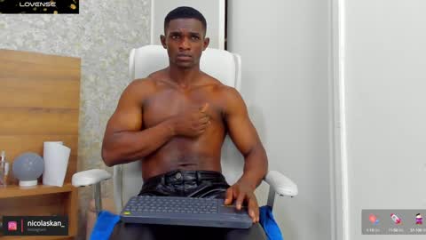 Snapshot of nicolaskan chatting on 12.07.24 Nicolas online show from 12.07.24