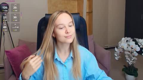 Nicoletta online show from 12.05.25