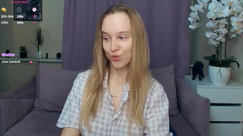 Nicoletta online show from 03.20.26