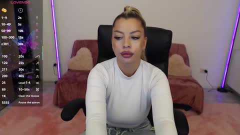 Nico online show from 09.25.25