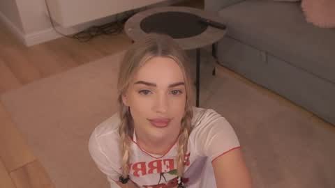 Snapshot of nicole_blueberry chatting on 07.03.26 Nicole online show from 07.03.26