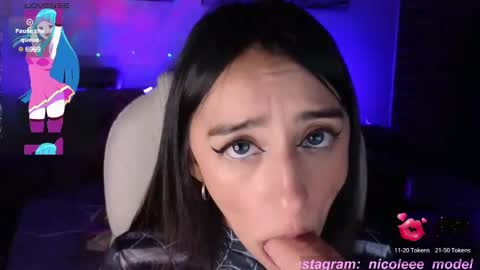 Snapshot of nicole_edwards chatting on 12.04.24 Nicole online show from 12.04.24