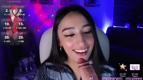 Snapshot of nicole_edwards chatting on 01.04.25 Nicole online show from 01.04.25