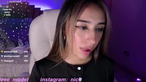 Snapshot of nicole_edwards chatting on 02.24.25 Nicole online show from 02.24.25