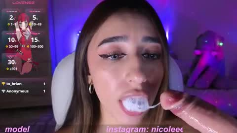 Snapshot of nicole_edwards chatting on 09.27.25 Nicole online show from 09.27.25