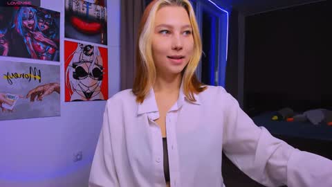 Nicole online show from 12.04.24