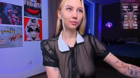 Nicole online show from 02.19.25