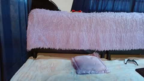  Anna Nicole  online show from 02.18.25