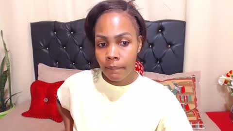 Snapshot of nicolechanell271 chatting on 12.18.24 Nicole Chanel online show from 12.18.24