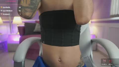 Nicole Crawft online show from 10.04.25