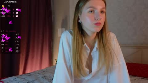 Snapshot of nicoledurham chatting on 02.03.25 Kimmy online show from 02.03.25