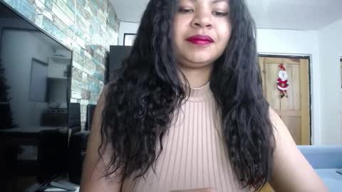 Snapshot of nicoleebon chatting on 11.28.25 Nicole online show from 11.28.25