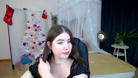 nicolefoxery online show from 12.16.24