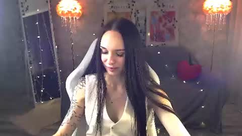 Snapshot of nicolemerz chatting on 06.12.26 Nicole online show from 06.12.26